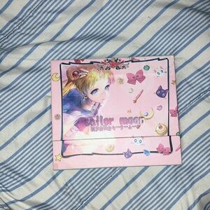 Brand: Sailor Moon, 22 Color Eyeshadow Palette